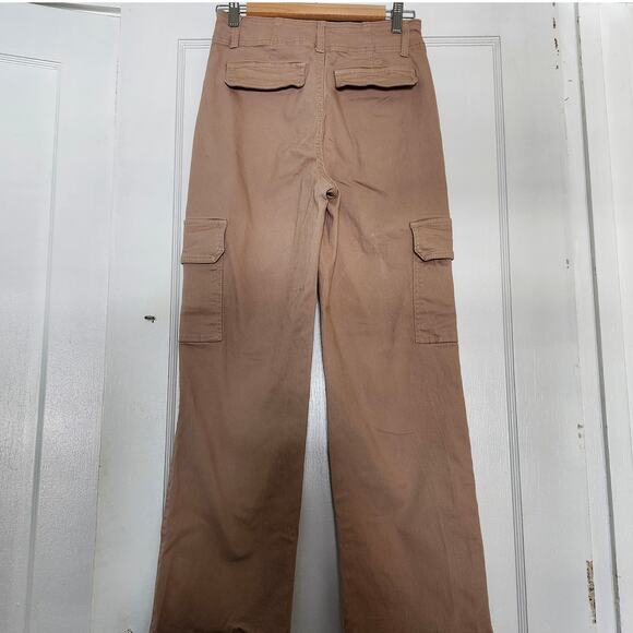 Celebrity Pink Cargo Relaxed Straight Fit Jeans Warm Taupe Juniors Size 7/28 - Picture 2 of 11